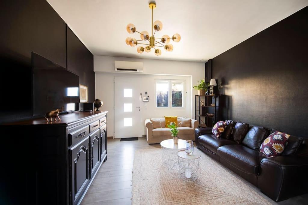 Jolie Maison Sur Orleans, Parking & Climatisation Exterior photo